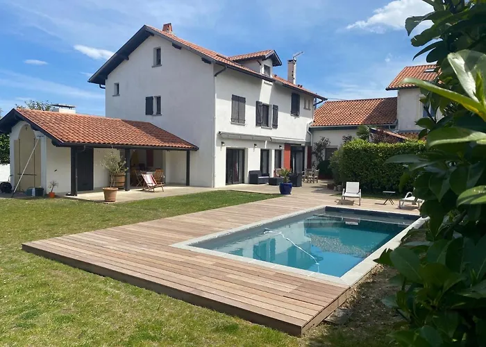 Hiru Alabak - Maison à Biarritz, piscine, jardin, 8 personnes